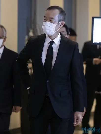 지난해 10월 고 이건희 삼성그룹 회장의 장례식장을 찾은 최치훈 삼성물산 이사회 의장. 사진=박정훈 기자