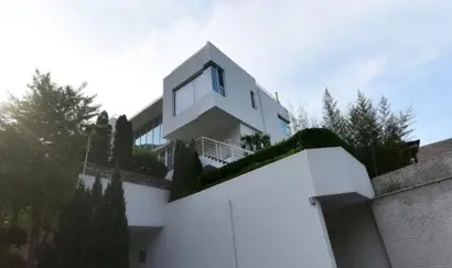 박병엽 팬택씨앤아이 회장이 구입한 부암동 단독주택. 매각 전에는 최태원 회장과 김희영 이사장이 함께 거주했다. 사진=네이버지도 캡처