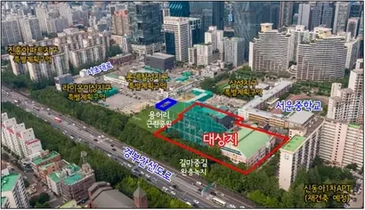 이재현 회장이 매입한 건물(파란색)은 서초로 지구단위구역 내 롯데칠성 지구와 코오롱스포렉스 지구(빨간색) 사이에 위치했다. 사진=서울시 제공