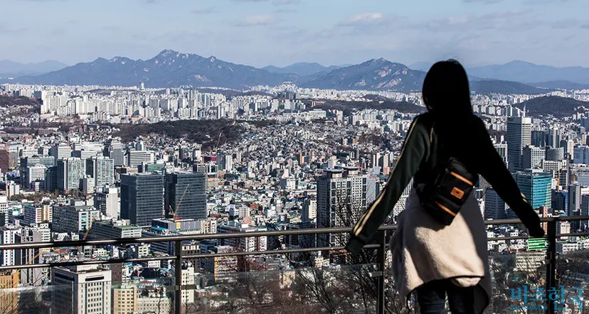서울 용산구 남산공원에서 바라본 서울시내 아파트 전경으로, 기사의 특정 내용과 관련 없다. 사진=최준필 기자