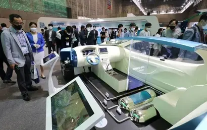 지난해 경기도 고양시에서 열린 ‘2021 수소모빌리티+쇼’. 탄소경제에서 수소경제로 넘어가면서 수소는 친환경 에너지의 주축으로 주목받고 있다. 사진=박정훈 기자