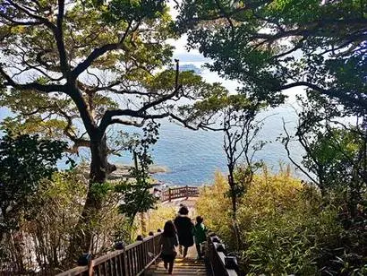 한려해상국립공원의 시작점인 오동도는 여수에서 가장 아름다운 산책 코스 중 하나다. 사진=구완회 제공