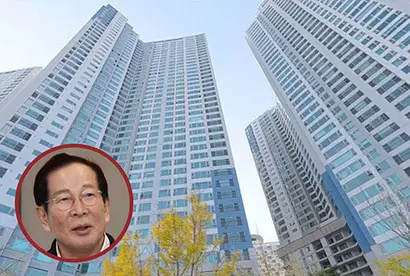 최근 이사회 의장으로 복귀한 권원강 교촌에프앤비 창업주. 사진=카카오맵 캡처, 교촌에프앤비 제공