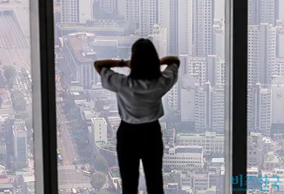 서울 송파구 올림픽로 300 롯데월드타워 서울스카이에서 본 서울 아파트 전경. 사진=최준필 기자