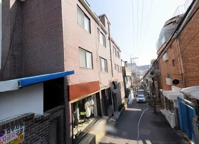 1세대 반도체·디스플레이 소재 기업 솔브레인그룹의 오너 3세 정 아무개 양이 최근 69억 원에 달하는 부동산(사진) 구입 자금을 한 부동산 임대업체에 빌려준 것으로 확인됐다. 사진=카카오맵