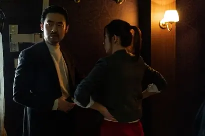 이주영과 함께 단편 ‘몸 값’에 주연이었던 박형수는 드라마에서 장기매매단의 실질적인 책임자인 부장 곽희숙으로 출연한다. 사진=티빙 제공
