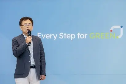 2022년 5월 19일 김교현 롯데그룹 화학군 총괄부회장이 서울 송파구 롯데월드타워에서 ‘롯데케미칼 2030 비전·성장전략’을 발표했다. 사진=연합뉴스