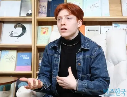 K팝 아이돌을 꿈꾸는 해외 출신 연습생들은 한국 아이들보다 넘어야 할 장애물이 많다. 칠레에서 온 보컬 지망생 제레미를 만나 아이돌 도전기를 들어봤다. 사진=임준선 기자