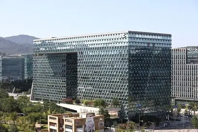 엔씨소프트가 신작 부재 등으로 상반기 실적 악화가 예고된 가운데, 3월 29일 열리는 주주총회에서 가족경영의 문제점을 짚는 지적이 나올 전망이다. 사진=임준선 기자