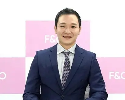 김창수 F&F그룹 회장의 장남 김승범 에프앤코 상무. 사진=F&F 홈페이지