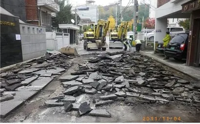 2011년 11월 서울시는 방사선이 검출된 노원구 월계동 구역의 도로를 전면 철거했다. 사진=서울특별시