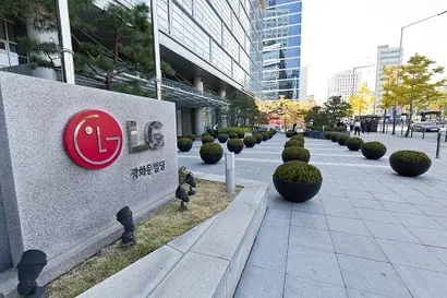 LG생활건강은 가맹점주와 협의 중이라는 입장이지만, 가맹점주들은 본사가 일방적으로 가맹 해지를 요구하고 있다며 반발하고 있다. 사진=최준필 기자
