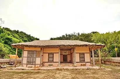 신돌석장군 생가. 고래산마을은 일제와 맞선 평민 의병장 신돌석이 태어난 곳이다. 사진=구완회 제공