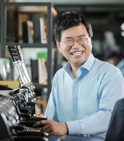 문창기 이디야커피 회장(사진)은 2004년 이디야커피를 인수해 운영하던 초기부터 해외 시장 진출 의지를 밝혀왔다. 사진=이디야커피 홈페이지
