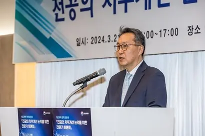박민수 보건복지부 2차관이 지난 3월 21일 오후 서울 중구 프레지던트호텔에서 열린 전공의 처우개선 논의를 위한 전문가 토론회에서 인사말을 하고 있다. 사진=최준필 기자