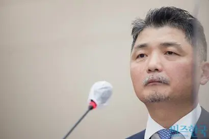 검찰은 김범수 카카오 창업자(사진)에 대한 조사가 필요하다고 거듭 밝히고 있다. 사진=이종현 기자