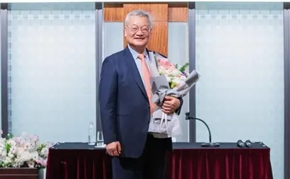윤영달 크라운해태홀딩스 회장. 사진=크라운해태홀딩스 제공