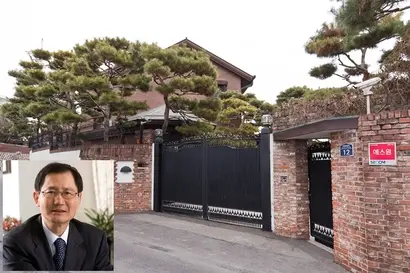 재계 51위 금호석유화학 박찬구 회장은 이태원언덕길에 있는 단독주택에 거주한다. 사진=금호석유화학, 비즈한국DB