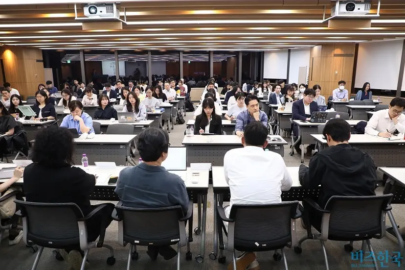 지난 5월 22일 오후 서울 강남구 삼성동 아셈빌타워 법무법인 화우 연수원에서 KELS 음악산업의 법정책적 현안 포럼이 열렸다 사진=임준선 기자