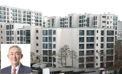 재계 87위 원익그룹 이용한 회장은 한남더힐 아파트를 67억 원에 매입해 살고 있다. 사진=한국반도체산업협회, 비즈한국DB