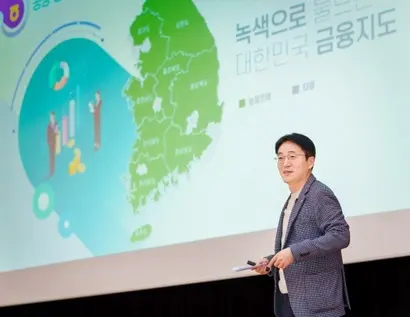 이석용 은행장 재임 기간 동안 농협은행은 실적 개선을 이뤄냈다. 사진은 2023년 이 은행장이 신입행원들에게 특강을 하는 모습. 사진=NH농협은행 제공