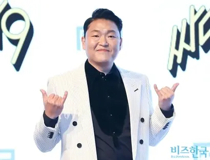가수 싸이가 자택에 위반건축물 시정조치명령을 받았으나 이를 이행하지 않았다. 이행강제금도 뒤늦게 납부해 집이 압류되기도 했다. 사진=박정훈 기자
