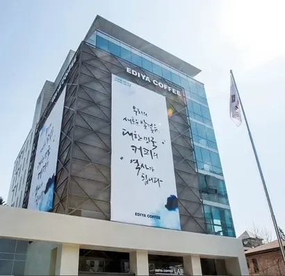 이디야커피가 해외 시장으로 눈을 돌리고 있으나, 올해 점포 확대 실적은 부진하다. 사진=이디야커피 홈페이지