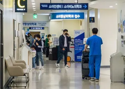 개원가에 취직한 사직 전공의를 중심으로 급여 등 근무 여건 개선을 요구하는 목소리가 나오고 있다. 사진=최준필 기자
