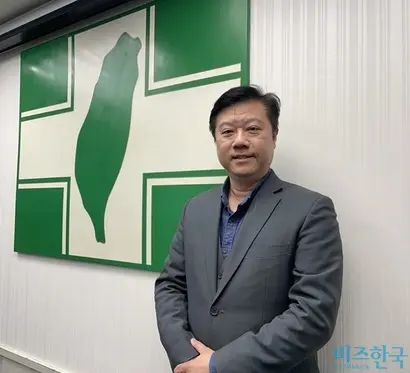 우쥔즈 주임은 대만이 자주국방을 달성해야 중국과 평화적 대화가 가능하다고 주장했다. 사진=전다현 기자
