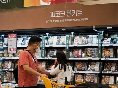 불경기로 가성비를 따지는 소비자가 늘어나면서 밀키트 소비도 줄어들었다. 사진=최준필 기자