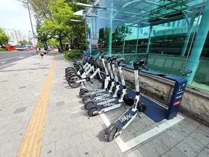 더스윙은 공유 킥보드 사업에 대한 규제가 강해지면서 킥보드 사업을 축소하고, 지난해 스왑 서비스를 론칭했다. 사진=더스윙 홈페이지