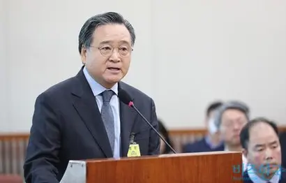 2023년 12월 1일 노동자 사망사고와 관련해 국회 환경노동위원회에 출석한 허영인 SPC그룹 회장이 질의에 답변하고 있다. 사진=박은숙 기자