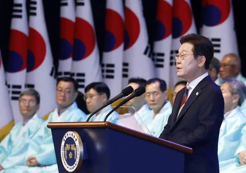 이재명 대통령이 15일 서울 세종문화회관에서 열린 80주년 광복절 경축식에서 경축사를 하고 있다. 사진=대통령실통신사진기자단