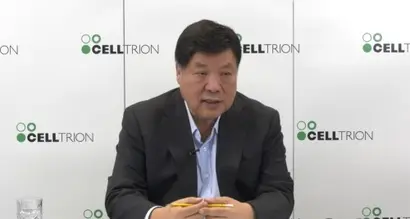셀트리온이 미국 관세정책에 대응하기 위해 현지 생산시설을 확보했다. 서정진 셀트리온 회장이 온라인 간담회를 통해 미국 제약사 일라이릴리의 생산공장 인수 본계약 체결 사실을 발표하고 있다. 사진=셀트리온 공식 유튜브 챕처
