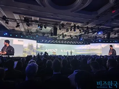 리사 수 CEO는 차세대 인재 육성에 대한 철학을 내비치며 AI 교육에 대한 1.5억 달러 규모 투자를 약속했다. 사진=강은경 기자