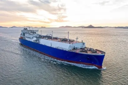 글로벌 LNG 공급과 수요 증가로 연말·연초에 한국 조선업계로 LNG 운반선 수주가 몰려들고 있다. 사진=HD현대 웹사이트