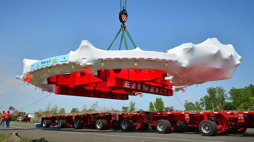 거대한 실험 장치를 운반하던 ‘빅 무브(big move)’ 작업 당시 모습. 사진=Brookhaven National Laboratory