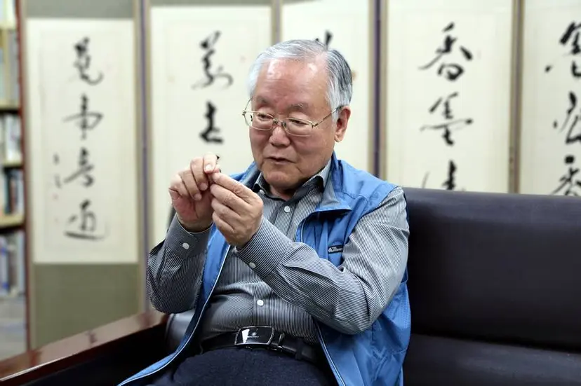 누구보다 오래 작업했지만 작품 자체를 놓고 보면 부끄럽다고, 그때 더 치열하게 해야 했다고, 대가 이두호는 말한다. 사진=필자 제공