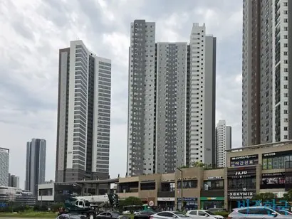 동탄 호수공원에 위치한 아파트 단지의 모습. 사진=정원혁 기자