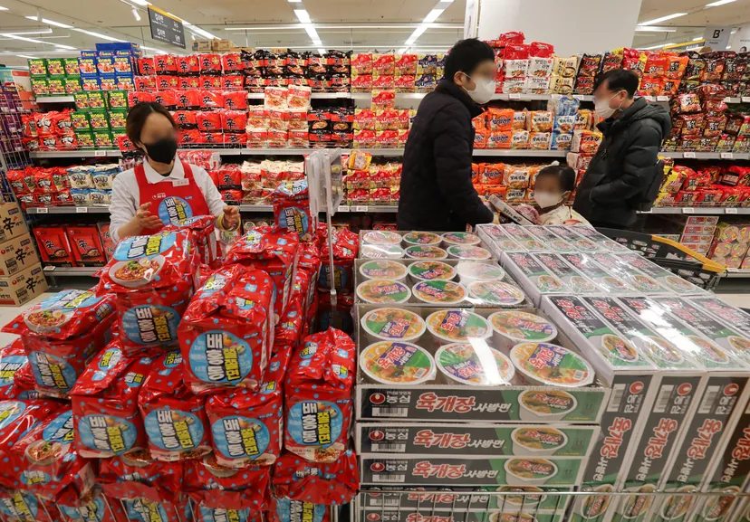햇반 12%, 참치캔 10%…식품업계 가격 인상 러시, 정부는 물가 2%대 목표라는데