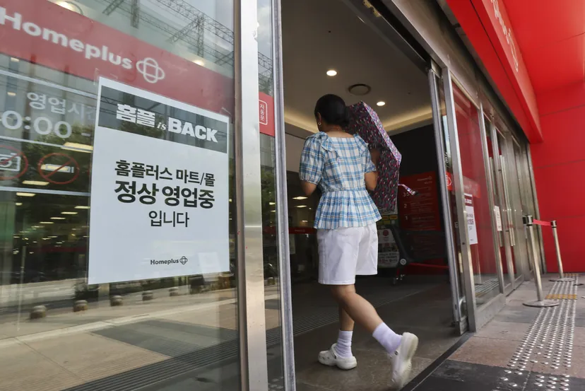[현장] 22일 만에 다시 문 연 홈플러스, 점포 매각도 본격화